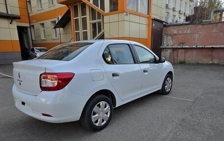 Renault Logan II, 2017 год, 690 000 рублей, 4 фотография