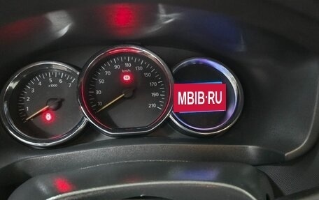 Renault Logan II, 2017 год, 690 000 рублей, 17 фотография