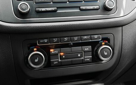 Volkswagen Tiguan I, 2015 год, 1 279 000 рублей, 14 фотография