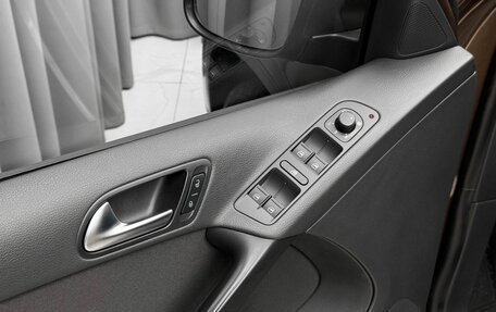 Volkswagen Tiguan I, 2015 год, 1 279 000 рублей, 16 фотография