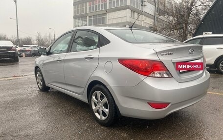 Hyundai Solaris II рестайлинг, 2013 год, 833 000 рублей, 3 фотография