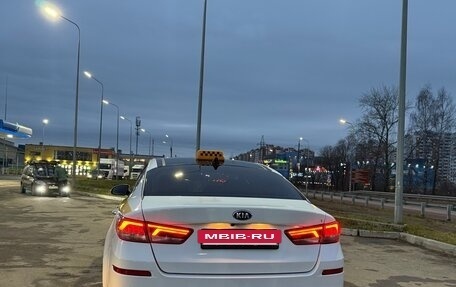 KIA Optima IV, 2019 год, 1 900 000 рублей, 5 фотография