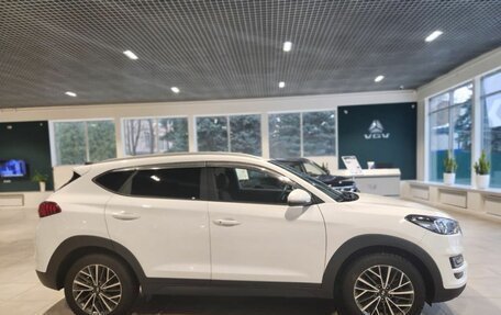 Hyundai Tucson III, 2018 год, 1 999 000 рублей, 8 фотография