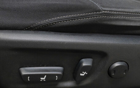 Toyota Land Cruiser Prado 150 рестайлинг 2, 2017 год, 3 890 000 рублей, 20 фотография