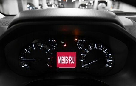 Toyota Land Cruiser Prado 150 рестайлинг 2, 2017 год, 3 890 000 рублей, 17 фотография