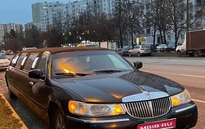 Lincoln Town Car III рестайлинг, 2000 год, 1 фотография