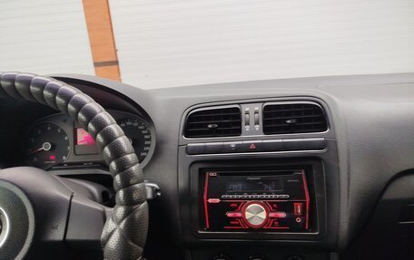 Volkswagen Polo VI (EU Market), 2013 год, 700 000 рублей, 1 фотография