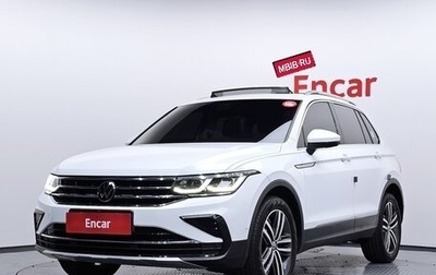 Volkswagen Tiguan II, 2022 год, 3 400 000 рублей, 1 фотография