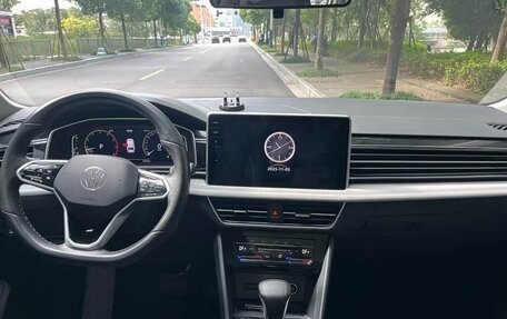 Volkswagen Tiguan II, 2023 год, 2 300 000 рублей, 8 фотография