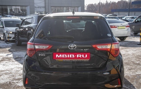 Toyota Vitz, 2018 год, 878 000 рублей, 8 фотография