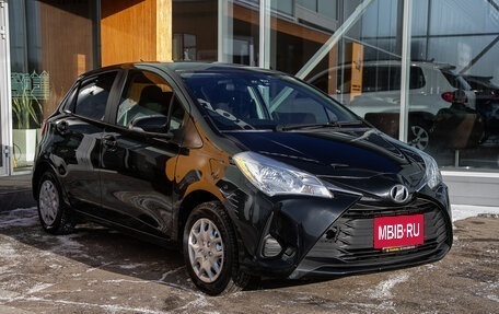 Toyota Vitz, 2018 год, 878 000 рублей, 5 фотография