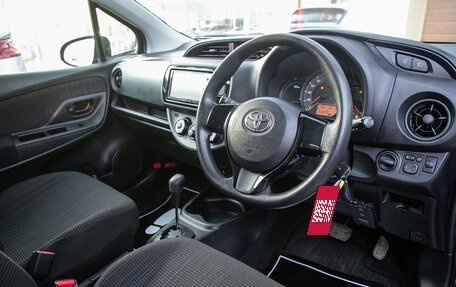 Toyota Vitz, 2018 год, 878 000 рублей, 13 фотография