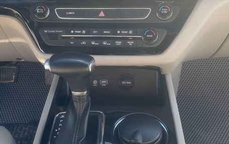 KIA Carnival III, 2018 год, 3 400 000 рублей, 19 фотография