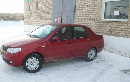 Fiat Albea I рестайлинг, 2007 год, 22 фотография