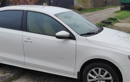 Volkswagen Jetta VI, 2013 год, 1 070 000 рублей, 4 фотография