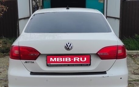 Volkswagen Jetta VI, 2013 год, 1 070 000 рублей, 6 фотография