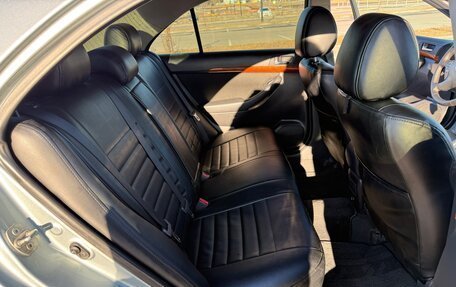 Toyota Avensis III рестайлинг, 2007 год, 925 000 рублей, 15 фотография