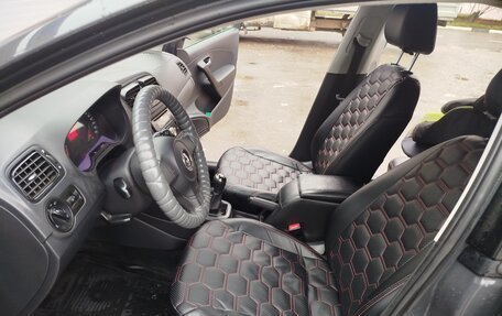 Volkswagen Polo VI (EU Market), 2013 год, 700 000 рублей, 15 фотография