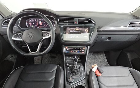 Volkswagen Tiguan II, 2022 год, 3 400 000 рублей, 7 фотография