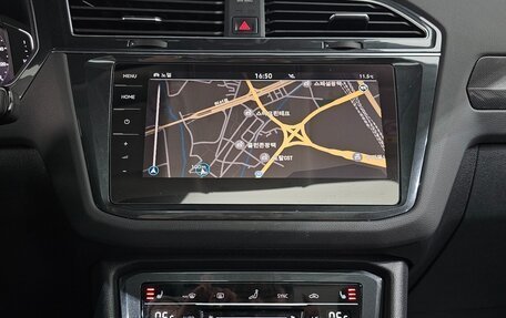 Volkswagen Tiguan II, 2022 год, 3 400 000 рублей, 14 фотография