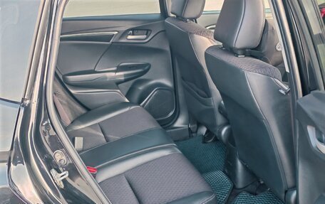 Honda Fit III, 2013 год, 900 000 рублей, 14 фотография