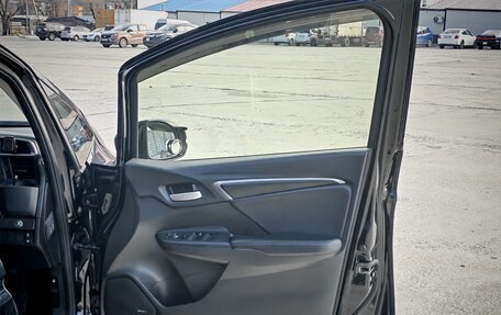 Honda Fit III, 2013 год, 900 000 рублей, 13 фотография