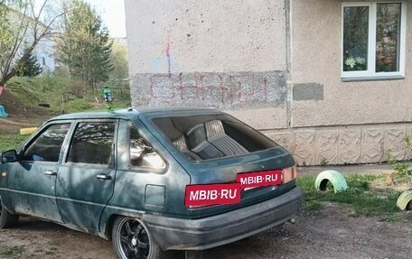 ИЖ 2126 «Ода», 2001 год, 120 000 рублей, 3 фотография