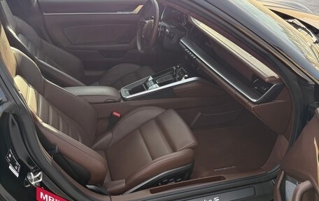 Porsche 911, 2021 год, 27 500 000 рублей, 6 фотография