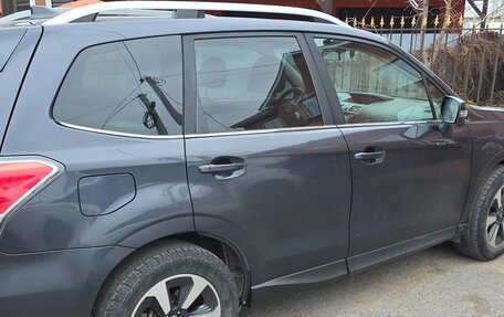 Subaru Forester, 2018 год, 2 300 000 рублей, 2 фотография