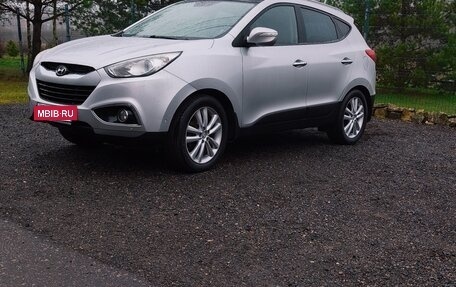 Hyundai ix35 I рестайлинг, 2011 год, 1 100 000 рублей, 2 фотография