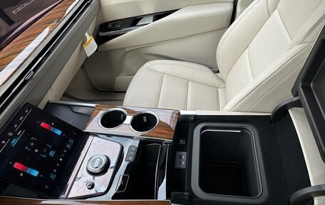 Cadillac Escalade V, 2025 год, 23 500 000 рублей, 22 фотография