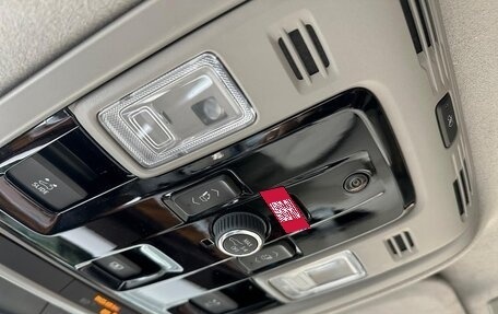 Cadillac Escalade V, 2025 год, 23 500 000 рублей, 17 фотография