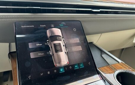 Cadillac Escalade V, 2025 год, 23 500 000 рублей, 30 фотография