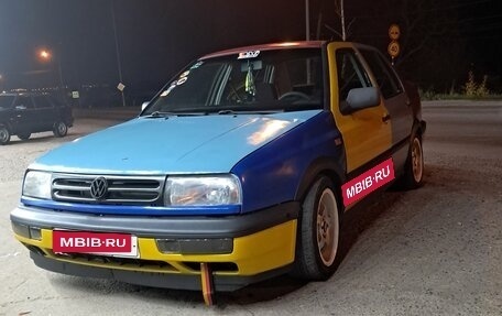 Volkswagen Vento, 1995 год, 225 000 рублей, 5 фотография