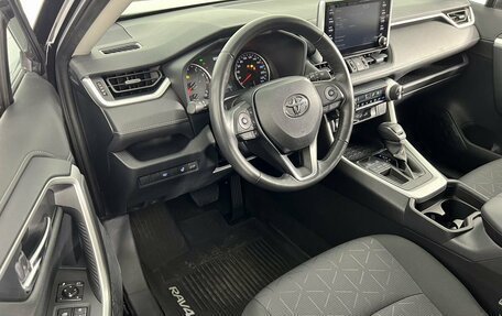 Toyota RAV4, 2022 год, 3 200 000 рублей, 14 фотография