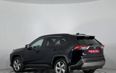 Toyota RAV4, 2022 год, 3 200 000 рублей, 6 фотография