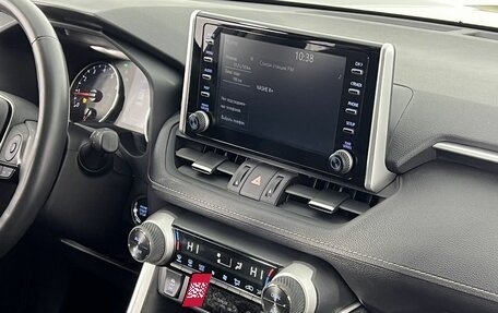 Toyota RAV4, 2022 год, 3 200 000 рублей, 11 фотография