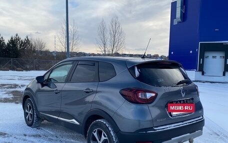 Renault Kaptur I рестайлинг, 2019 год, 1 600 000 рублей, 6 фотография