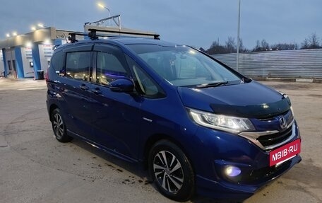 Honda Freed II, 2016 год, 1 400 000 рублей, 2 фотография