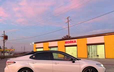 Toyota Camry, 2020 год, 2 750 000 рублей, 3 фотография