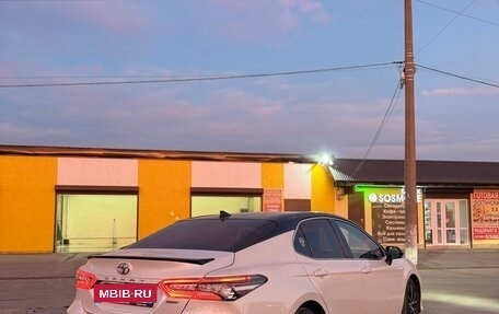 Toyota Camry, 2020 год, 2 750 000 рублей, 6 фотография