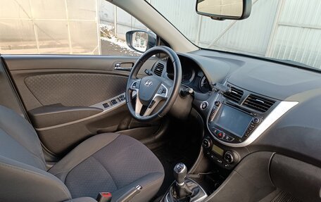 Hyundai Solaris II рестайлинг, 2012 год, 845 000 рублей, 8 фотография
