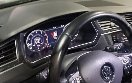 Volkswagen Tiguan II, 2017 год, 2 250 000 рублей, 6 фотография