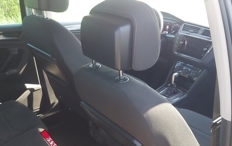 Volkswagen Tiguan II, 2017 год, 2 250 000 рублей, 14 фотография