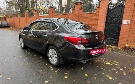 Opel Astra J, 2013 год, 690 000 рублей, 5 фотография