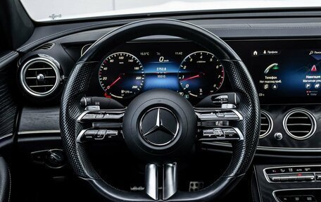 Mercedes-Benz E-Класс, 2021 год, 4 350 000 рублей, 21 фотография