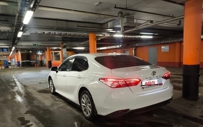 Toyota Camry, 2021 год, 1 600 000 рублей, 1 фотография