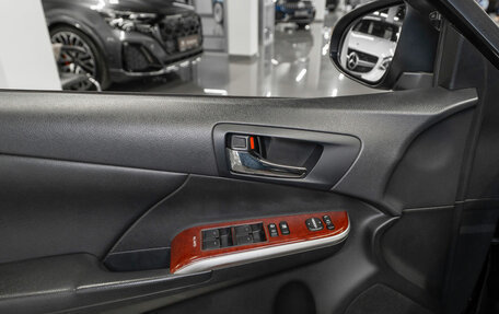 Toyota Camry, 2013 год, 1 900 000 рублей, 19 фотография