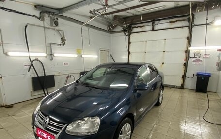 Volkswagen Jetta VI, 2010 год, 599 999 рублей, 11 фотография