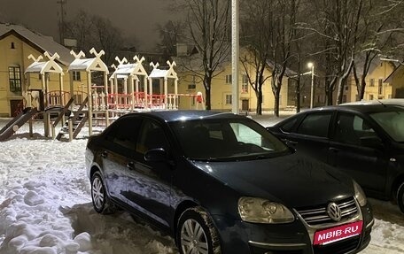 Volkswagen Jetta VI, 2010 год, 599 999 рублей, 6 фотография